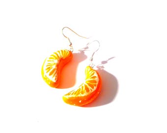 Boucles d'oreilles LA VITAMINE C quartier d'orange bijou fait main en pâte polymère par The Sausage Création originale Janvier 2013