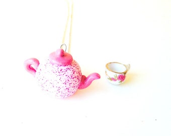 Necklace TEAPOT ADDICT glitter miniature pink polymer clay teapot by The Sausage