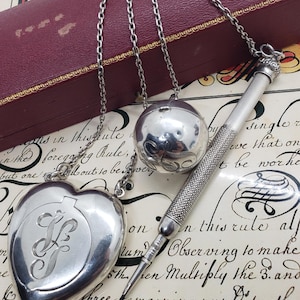 Antico Foster and Bailey 925 Sterling Silver Chateline, Heart Box Case Compact, Matita, Vinaigrette, 1800