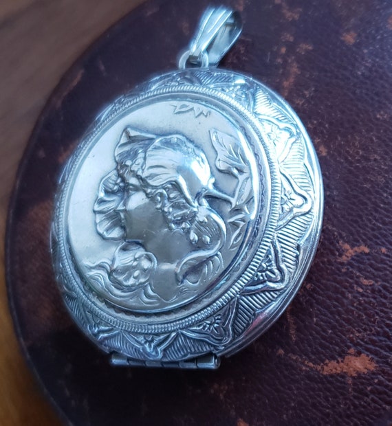 Antique Victorian 925 Mythological Locket Pendant… - image 9