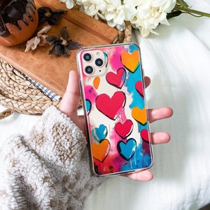 Graffiti Heart Pattern iPhone Case Cute Bright for iPhone 16 15 14 13 12 11 Clear Phone Cover Trendy Love