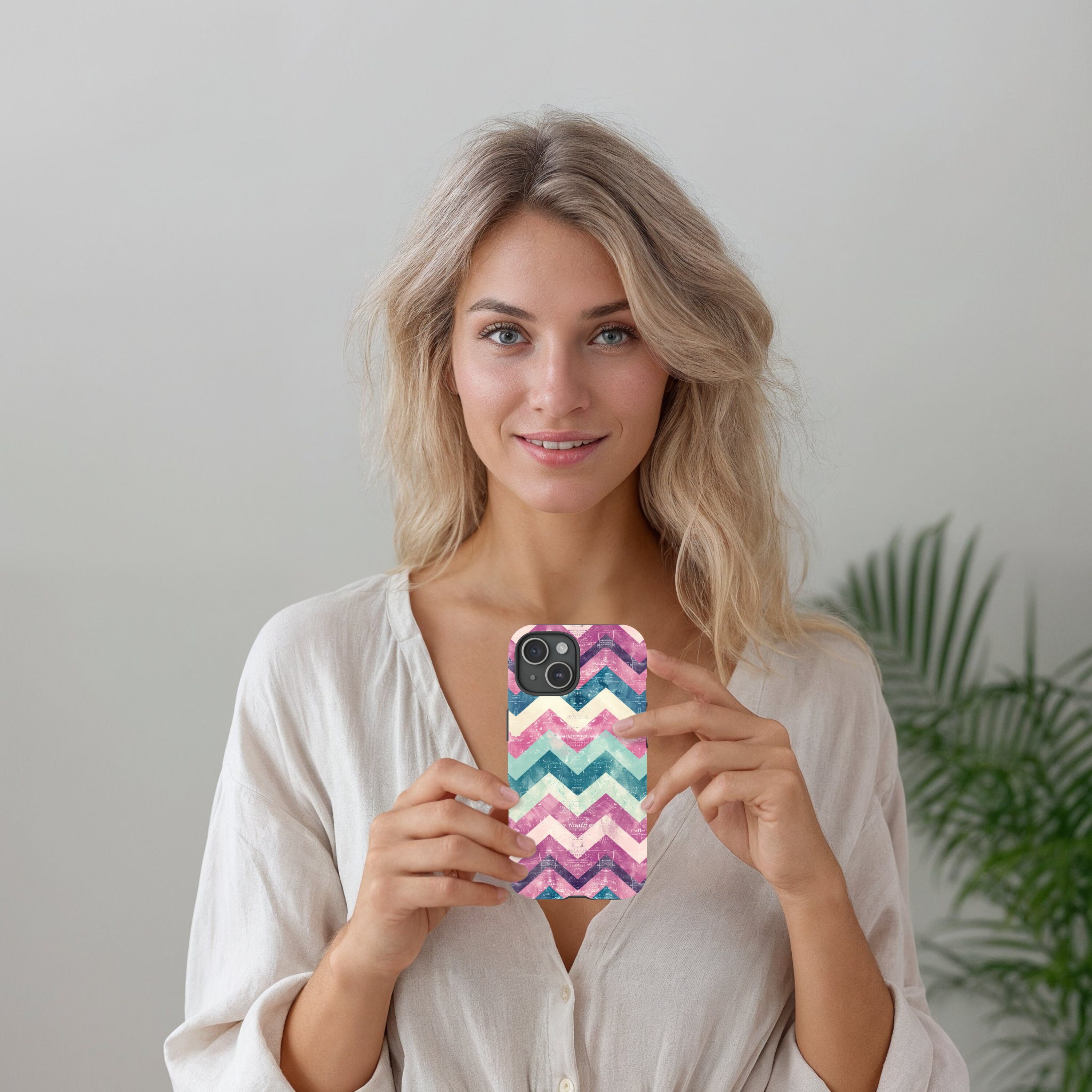 Society6 iPhone4/4S,5用 Trendy Pink Girly Chevron Pattern il_1080xN.2696069369_ng0u.jpg