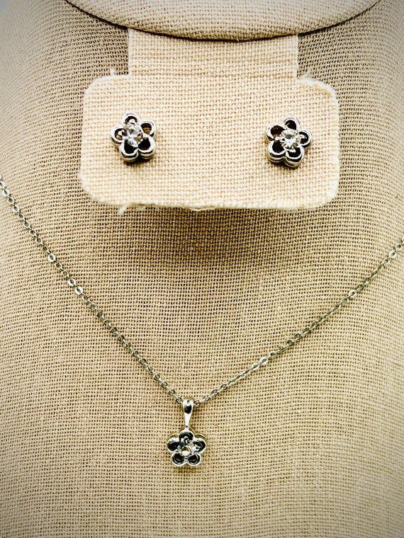 Flower Earrings and Necklace  Set Pre-Teen or Teen