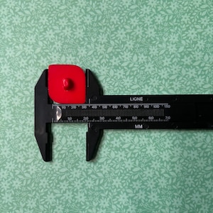 Set of 2 Red Chunky Triangular Vintage Buttons - Etsy