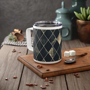 Diamond Pattern Posh Insulated Travel Coffee Cup, Light Prism Shapes Upscale Mug, Shiny Art Deco Regal Royal Gift Idea For Her, Gift For Him