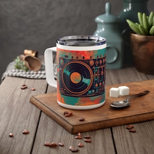Platine vinyle, musique abstraite, beats, tasse de voyage isolée, tasse à café DJ, rythmes et rimes, disques vinyle, cadeau unique pour DJ ou musicien