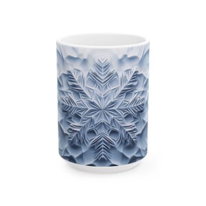 Taza de café con diseño de escultura de hielo de copo de nieve congelado, taza grande de cerámica con temática de invierno nevado, decoración artística navideña. imagen 5