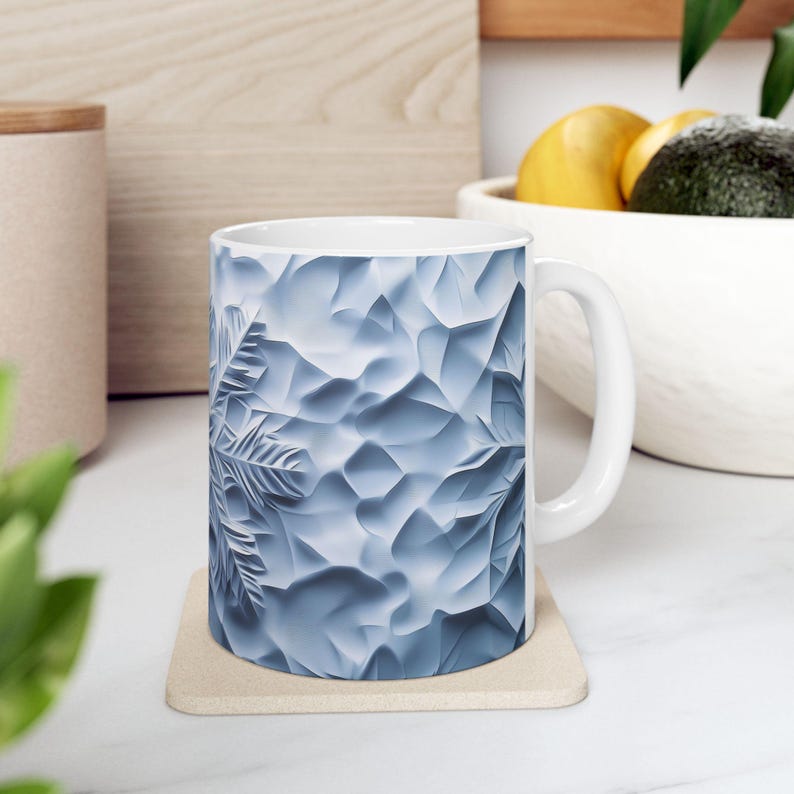 Taza de café con diseño de escultura de hielo de copo de nieve congelado, taza grande de cerámica con temática de invierno nevado, decoración artística navideña. imagen 6