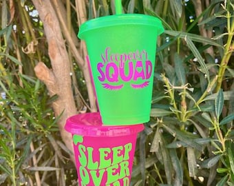 Sleepover Squad Girls Party Cups, Sleepover Bach, Girls Gone Mild, Slumber Party Favors, Relaxing Bach Party, Girls Night In, Personalized
