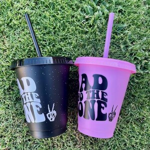 Bad Two The Bone 2nd Birthday Party Cups, party cup custom, Kids Party Favor, Kids Tumbler with Lid and Straw, Skelton Theme Party Decor Bild 3