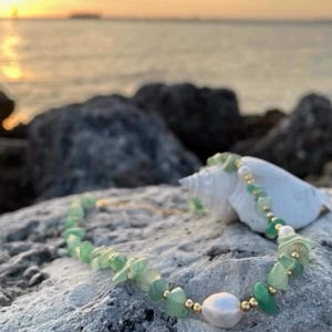Jade and pearl choker necklace