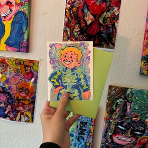 Pequeño ESTAMPADO Fallout Vault Boy x Silly Colorful Vibesss x LETRAS