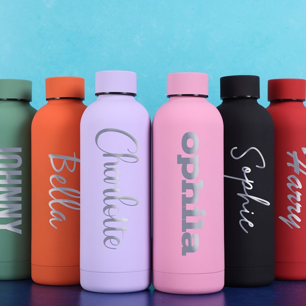 Personalisierte Wasserflasche, Name Thermowasserflasche, personalisiertes graviertes Geschenk für sie / ihn, doppelwandige isolierte heiß - kalte Sportflasche