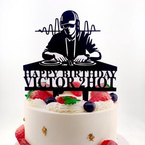 Adorno para tarta de DJ, adorno para tarta de cumpleaños de DJ, cumpleaños de disc jockey, adorno para tarta de feliz cumpleaños, decoración musical para tarta, fiesta musical, adorno para tarta de DJ