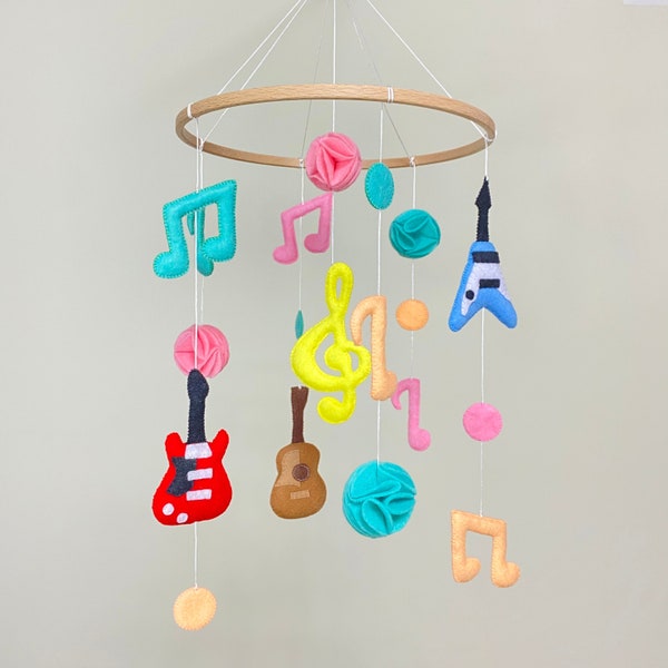 Mobile pour bébé musique, instruments de musique en feutre pour berceau, décoration de chambre d'enfant avec notes de guitare, cadeau de baby shower coloré neutre à suspendre