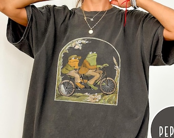 Comfort Colors® Frog And Toad Shirt,Frog And Toad Shirt, Vintage Classic Book Tee, Retro Frogs Shirt, Frog 90s Graphic Shirt,Book Lover Gift