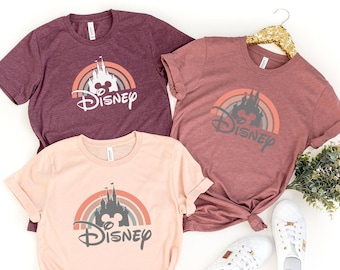 Disney Rainbow Castle Shirt, Disney Vintage Shirt, Disney Castle Shirt, Disney Family Sweat, Disney Retro T-Shirt, Disneyland Shirt, Disney