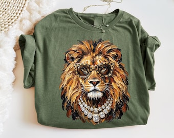 Glam Lion Shirt, Preppy Women's Lion T-Shirt, Bling Boujee Shirt, Safari Queen Style,Preppy Lion Shirt,Trendy Animal Outfit,Boujee Lion Wear