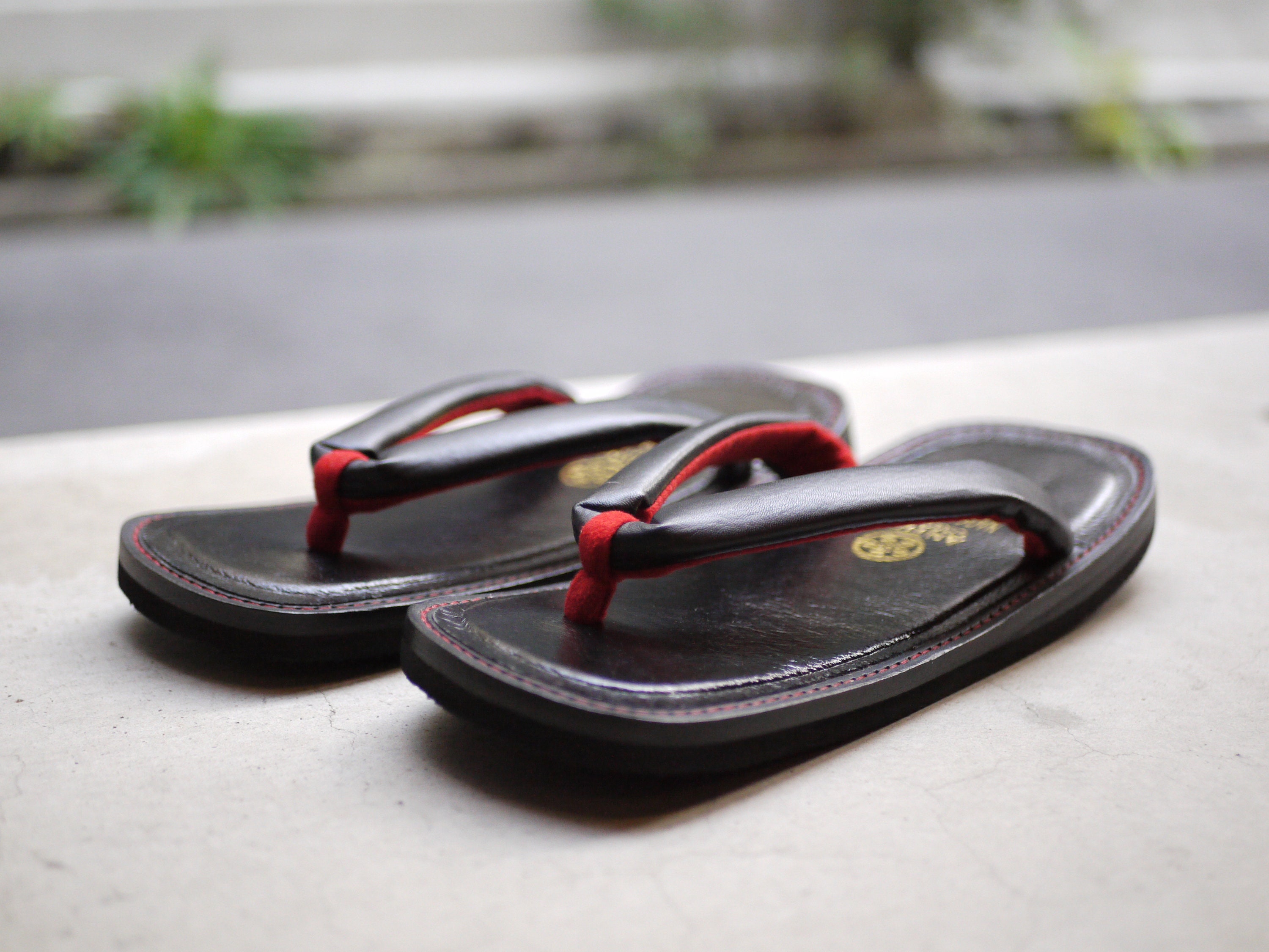 Made in Japan: "Nagono Setta" geta sandals made by Japanese shoemakers…