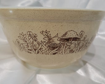 Pyrex Forest Fancy Mushroom Mixing Bowl 1.5 Qt