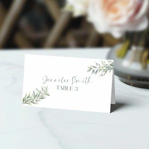 Tarjetas de lugar para mesas SAGE para bodas / Follaje verde acuarela / Letrero con nombre para mesas (PDF) / Etiqueta para asientos de invitados (Canva)