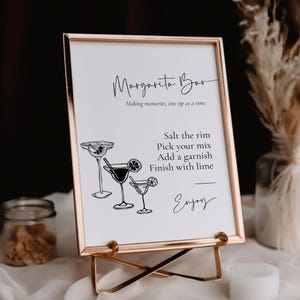 Placa de bar de margarita para impressão | Download de modelo em PDF do Canva | Placas de bar de bebidas modernas | Cartão de brunch digital | Doodle SVG de copos desenhados à mão