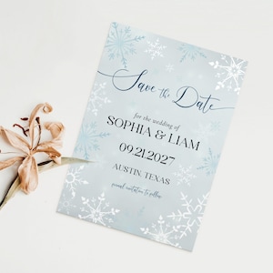 Tarjeta de invitación para guardar la fecha con copos de nieve de cuento de hadas / Plantilla digital de Canva / Invitación moderna de bricolaje / Nieve enamorada / Invitación Something Blue