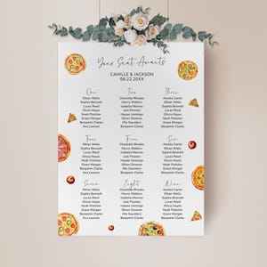Pode incluir: Um mapa de assentos de casamento com o texto "Your Seat Awaits" e os nomes dos convidados. O design inclui ilustrações de pizza e detalhes florais. A data "06.22.20XX" também é exibida.