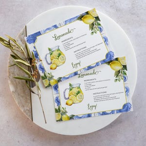 Limonade-Krug Rezept-Karte | Aquarell Gelbe Zitronen Minze Zitrus mit Blauen Fliesen | Bearbeitbare druckbare Canva-Vorlage | Sommerfrisches Getränk