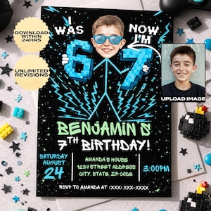 以下が含まれることがあります： 黒い背景に、男の子とピクセル化された数字が描かれた誕生日招待状。「Benjamin's 7th Birthday!」と書かれており、パーティーの詳細が含まれています。