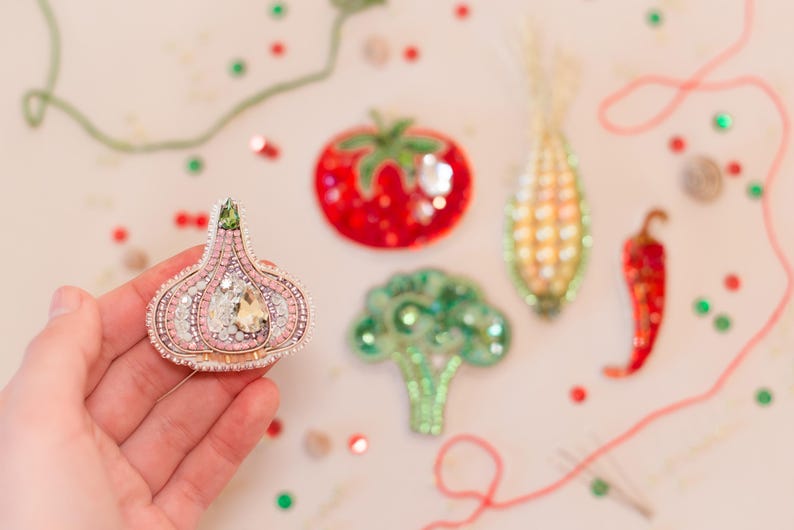 Bead Embroidery Brooch Kit: Garlic Veggies Beading, DIY Craft - Etsy
