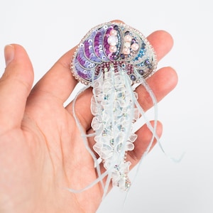 Beaded Jellyfish Brooch Kit: DIY Embroidery Needlework Craft (Purple/White)