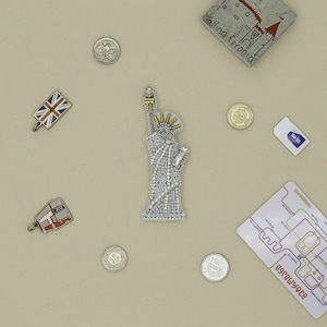 Handmade Statue of Liberty Beaded Brooch: Patriotic USA Embroidery Pin