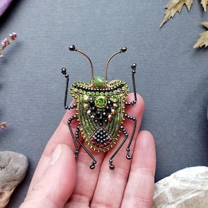 Green Shield Bug Brooch Beading Kit – DIY Embroidery Beetle  Jewelry Set