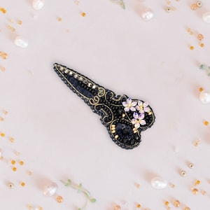 Handmade Beaded Scissors Brooch: Embroidery Art Glass Pin