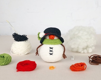 Snowman Crochet Kit for Adults, Beginner Crochet Kit, Christmas Amigurumi DIY Craft Kit