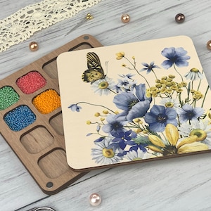 Organizzatore di perline di semi personalizzabile, contenitore per perline di semi, scatola di legno per perline, tavola per perline, strumento per la creazione di gioielli Organizzatore artigianale ONB-FLZB-231