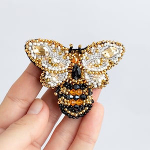 Bee Bead Embroidery Kit: DIY Seed Bead Brooch, Needlework Craft