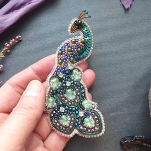Peacock Bead Embroidery Kit: DIY Brooch/Pendant Jewelry Making