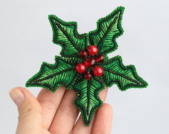 Bead Embroidery Kit Holly Berries. Seed Bead Brooch Kit. DIY Craft Kit. Xmas Beading Kit. Needlework beading. Handmade Jewelry Making Kit