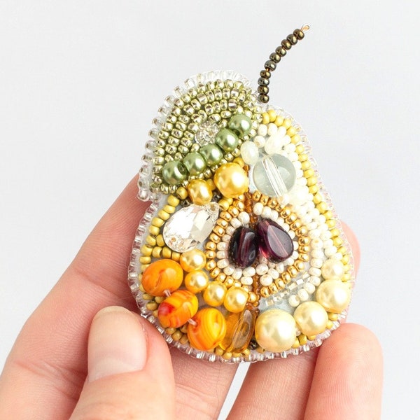 Bead Embroidery Kit Pear. Seed Bead Brooch kit. DIY Craft kit. Fruit Beading Kit. Needlework beading. Handmade Jewelry Making Kit