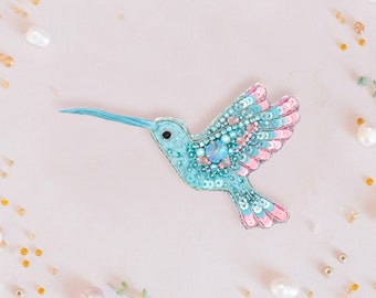 Handmade Hummingbird Beaded Brooch: Czech Seed Bead Embroidery