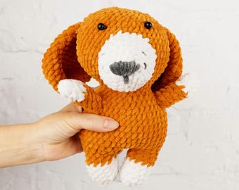 Kit de crochet de perro de peluche marrón claro: Manualidad amigurumi para principiantes