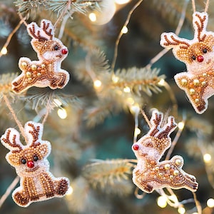 Bead Embroidery Kit - Set of 4 Christmas Deers, DIY Craft Kits, Xmas Beaded Brooches, Jewelry Making Kits for Adults, Needlework beading