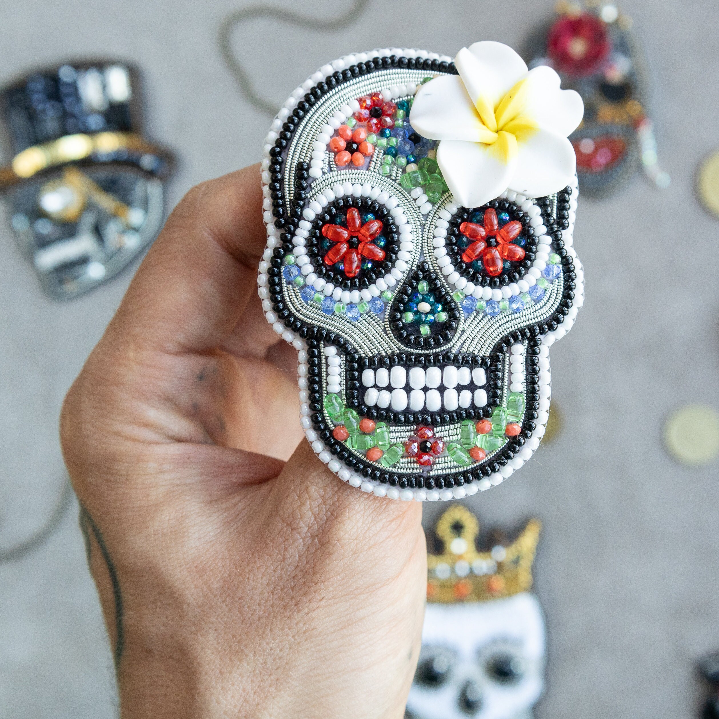 Bead Embroidery Kit Skull. Seed Bead Brooch kit. DIY Craft kit. Beading kit. Needlework beading. Handmade Jewelry Making Kit, Los Muertos