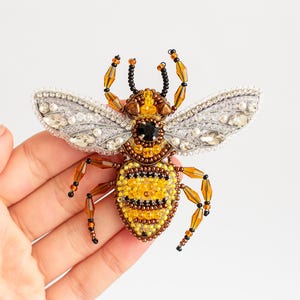 Bead Embroidery Kit Wasp. Seed Bead Brooch kit. DIY Craft kit. Insect Beading Kit. Needlework beading. Handmade Jewelry Making Kit