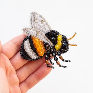 Bumblebee Bead Embroidery Kit: DIY Brooch/Pendant Craft