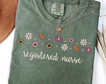 Retro nurse shirt, Floral nurse shirt, New nurse student gift, Nurse appreciation week, Gift for Registered nurse, Nursing school shirt