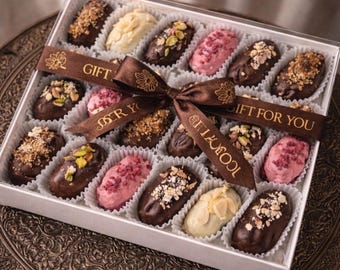 Luxurious Stuffed Dates Gift Box /for Ramadan, Eid and Special occasions