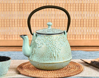 Théière japonaise en fonte avec infuseur | 30 oz | Vert clair avec motif feuilles